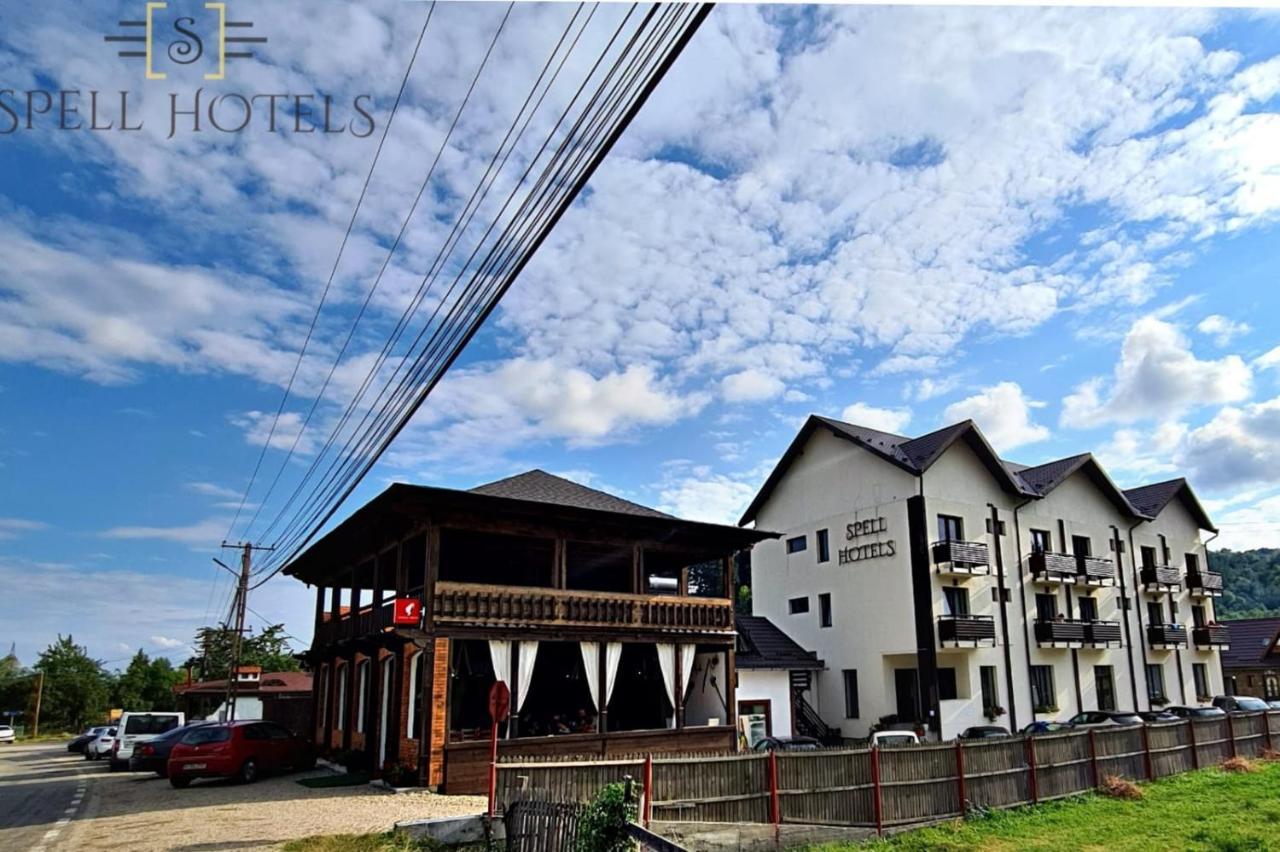 Spell Hotels Capatineni-Paminteni Exterior photo